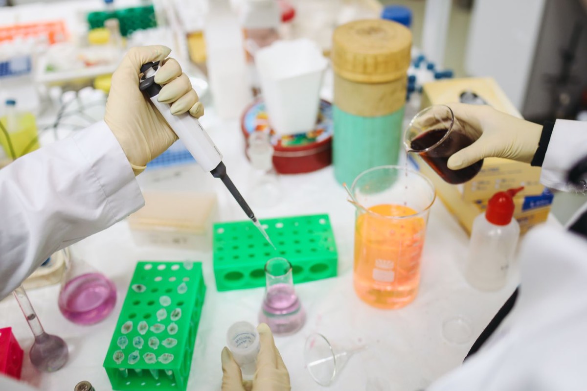 Laboratory fluid analysis and experimental research work